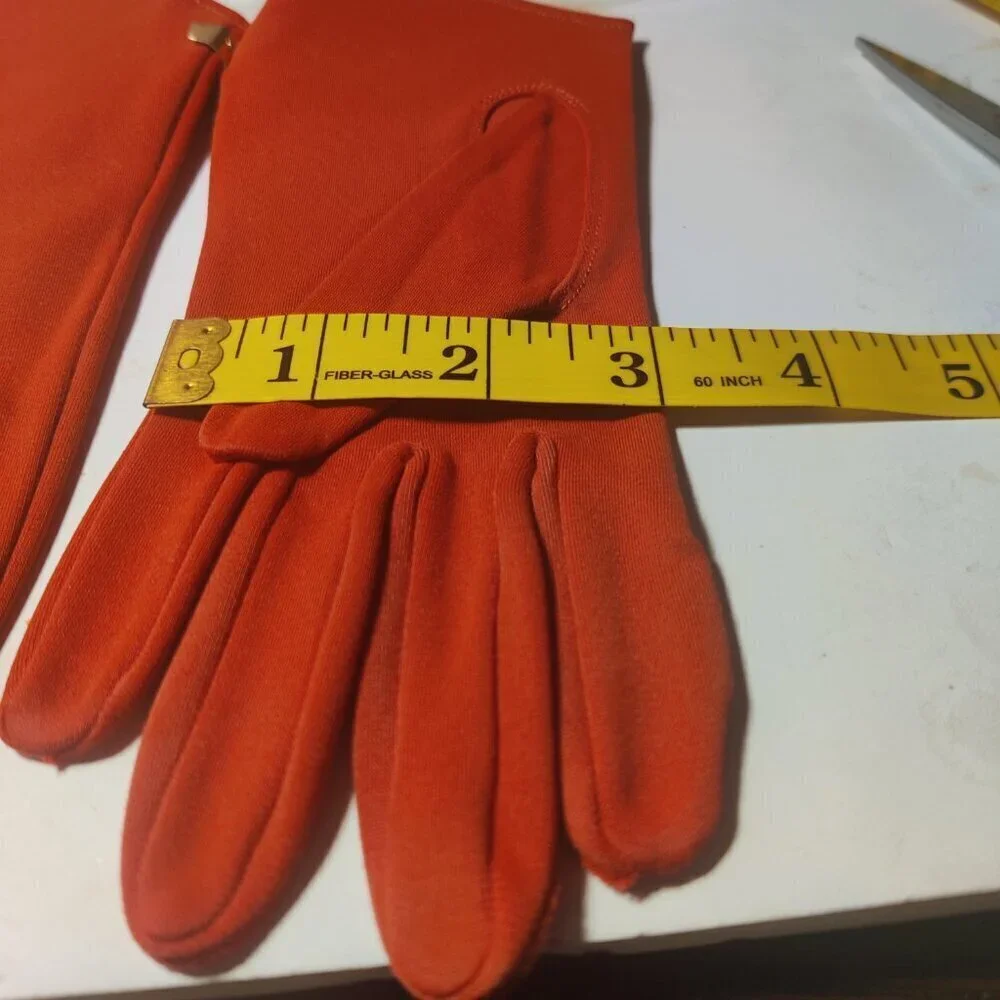 Stetson Gloves for Ladies, Pink or Sadle Tan. Over the wrist and hand stitched.